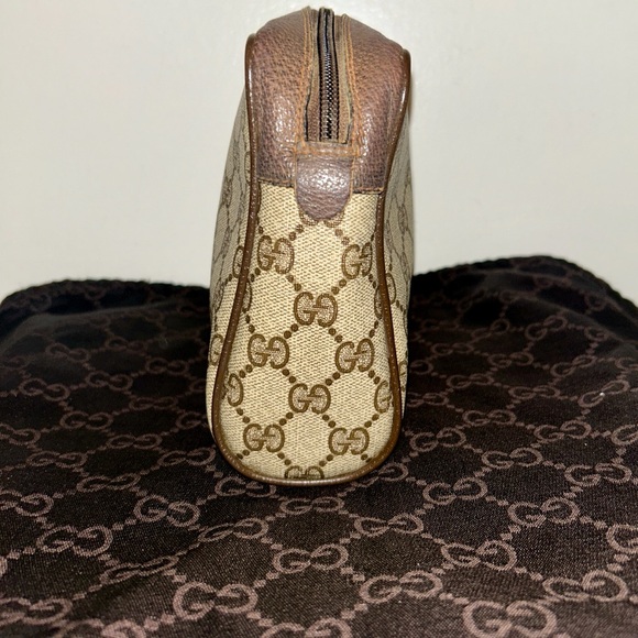 Gucci Coated Canvas Sherry
Line Pouch / Toiletry Bag  Vintage and Perfect! - Picture 4 of 12